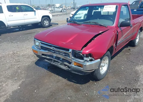 1992 Toyota Pickup 1/2 Ton Sht Wheelbase Dlx z USA, uszkodzony, nr VIN 4TARN81P4NZ002559